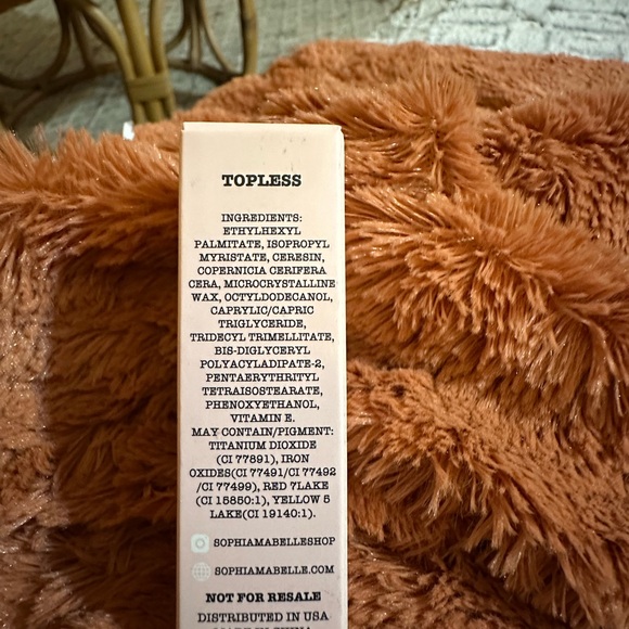 Sophia & Mabelle hydrating hybrid lipstick balm in topless, BNWT - Picture 2 of 2